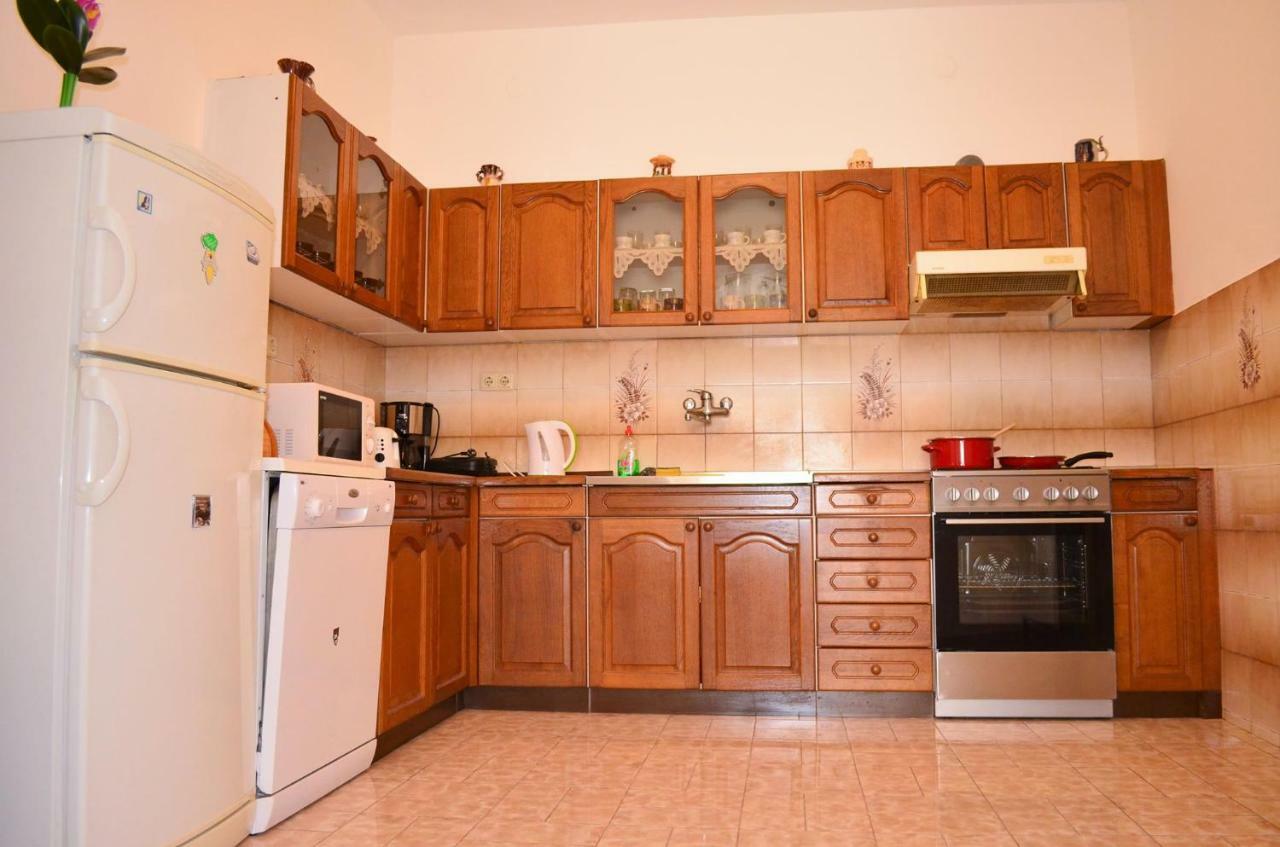 Apartman Rosa ピロヴァッツ エクステリア 写真