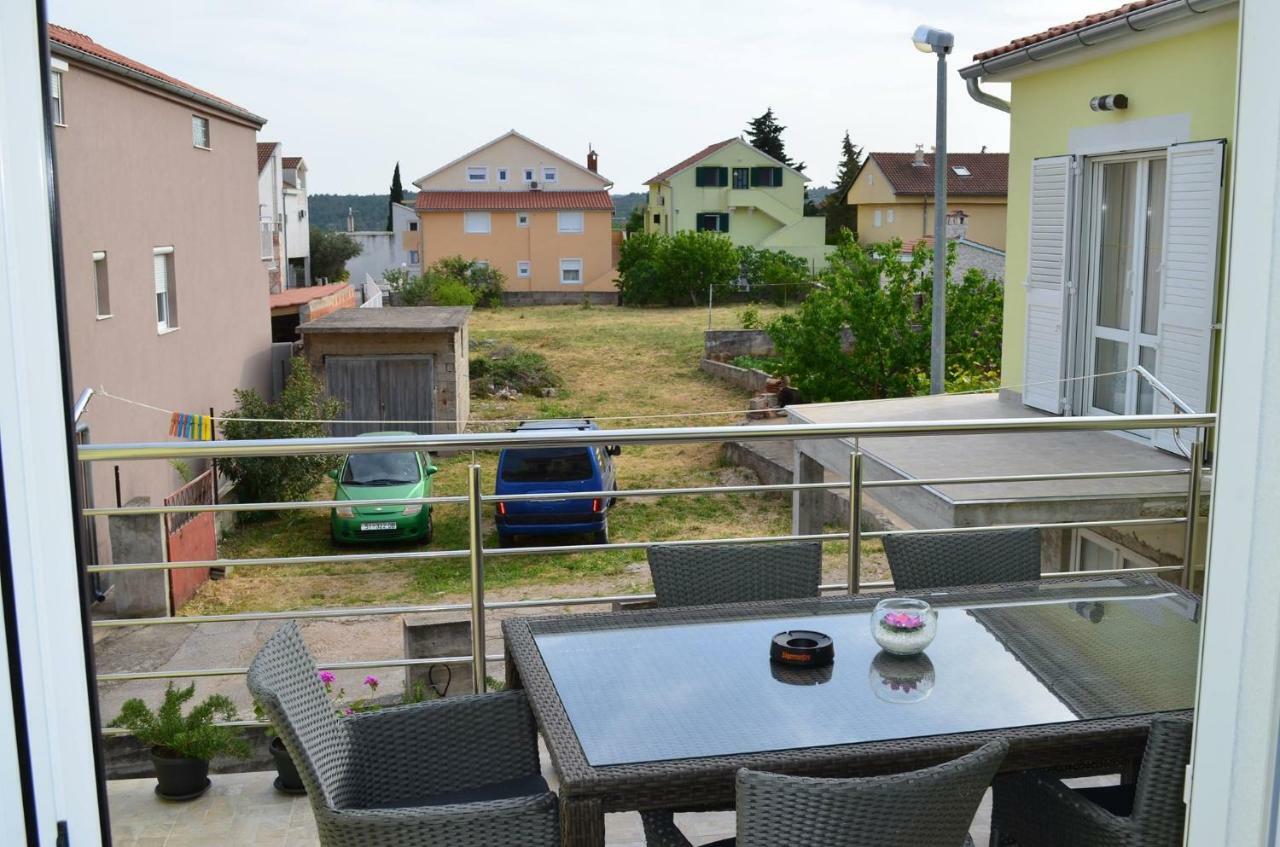 Apartman Rosa ピロヴァッツ エクステリア 写真