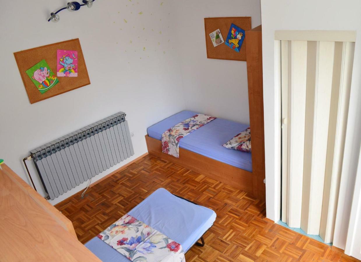 Apartman Rosa ピロヴァッツ エクステリア 写真